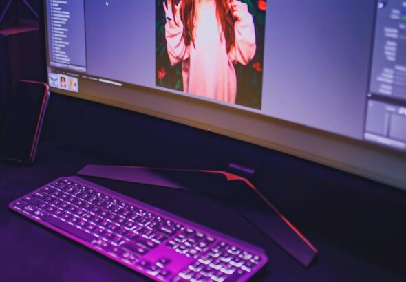 pexels-bertellifotografia-7031693