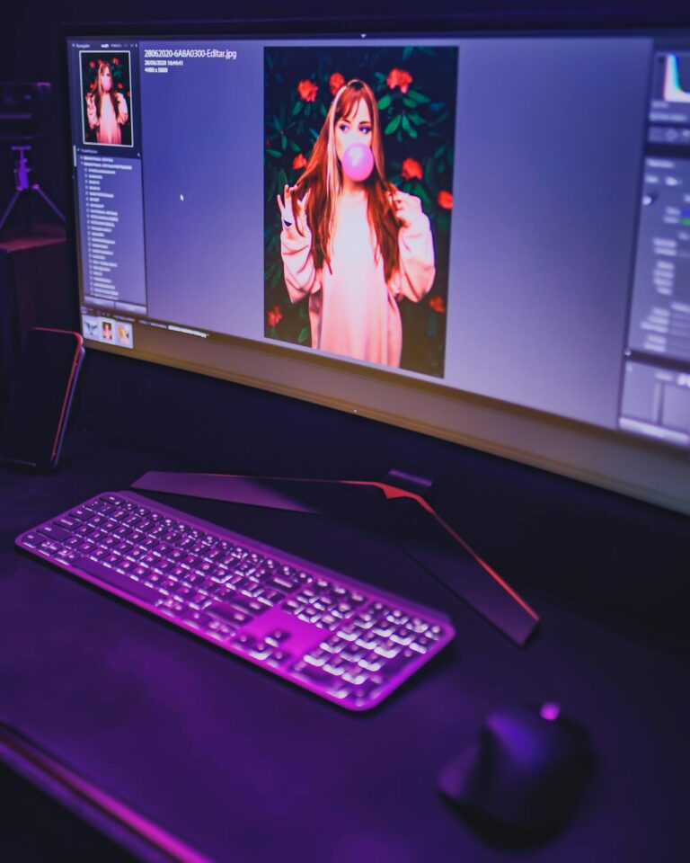 pexels-bertellifotografia-7031693